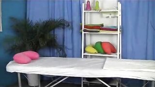 Massage bướm lên đỉnh 29