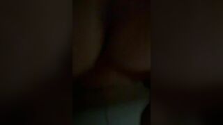 NƯỚC LỒN MBBG VĂNG TUNG TOÉ