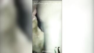 Nắc lia lịa