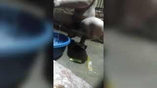 gai 2k8 tắm