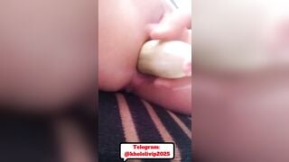 EM GÁI LOLI THỦ DÂM BẰNG DƯA CHUỘT