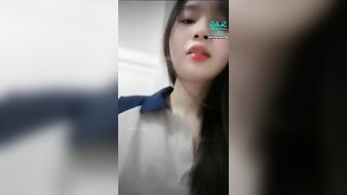 Đang Học Bài Thì Người Yêu Đòi Cho Xem Vúu