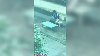 Tiếp tục sery quay lén 2 em học ghế đâ