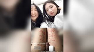 Gạ 2 em Hàn Quốc chat sex trên ometv, có tí ướt quần