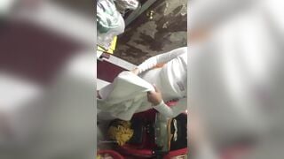 Quay lén em gái mới lớn thay đồ đi học