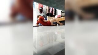 Quay Lén Em Công Nhân Tự Móc Bướm Trong Phòng Trọ 2