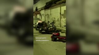 Banh lồn bú cu người lạ ngoài đường