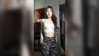 Trend Gây Nứng Nhất Việt Nam Lúc Này