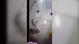Quay lén em sinh viên về quê nghỉ lễ