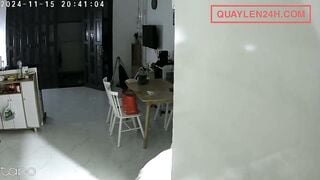 Chị gái thoả thân truoc camera