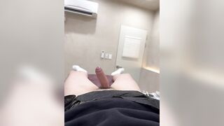 Được chị gái ở spa wax lông peter xuất tinh luôn p2 😂😘