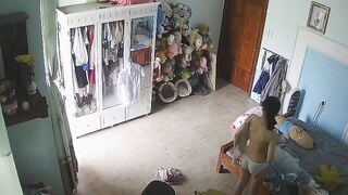 MỞ CAMERA THẤY CON GÁI ĐANG THỦ DÂM