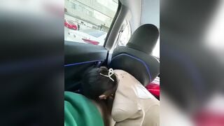 Anh taxi may mắn được khách nữ bú cặc