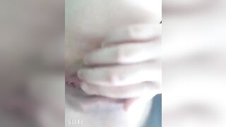 Thủ dâm trong lớp học khi ra chơi