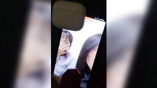Bắn tinh trùng vào live của người lạ