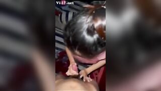 Lúc nào em cũng thèm từ trên vòng đến lúc mặc áo dài em còn xé quần ra chịch