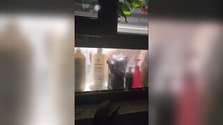 Quay lén em gái tắm 5
