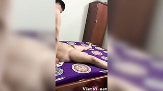 5 anh em thay nhau bú lồn chị máy bay