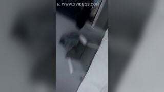 Vừa phê vừa không dám rên khi đang điện thoại cho bố
