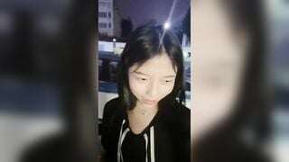 Súc vật, Gạ địt không được tát e nó xong chút thuốc để hiếp