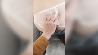 Con e lồn múp ở nhà cứ thả rông thế này thì bị địt là đúng rồi