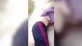 Mấy chj đánh nhau kiểu j mà lộ hết cả hàng