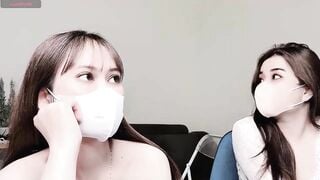 em mai váy đen