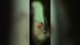 Em hàng xóm gần nhà 2