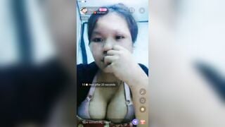 em gái show vú qua app=))