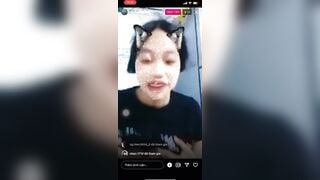 môi xinh không mà bọn m nhìn đi đâu vậy