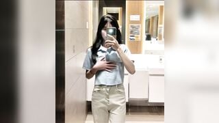 Nhìn là nứng
