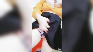 Em hứng tình show hàng trong giờ làm việc