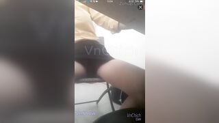 Quay lén E nhân viên TGDD thả rông khi phục vụ khách hàng siêu nứng
