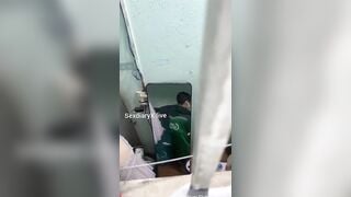 Quay lén vợ cho anh grab chơi khi chồng đi làm