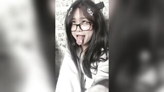 nứng 17