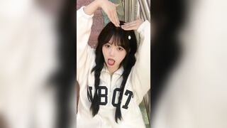 Nhìn là nứng 2