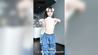 Em loli show