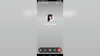 Giả gái xong gạ e gái 209 show xem lồn ai hồng hơn và cái kết