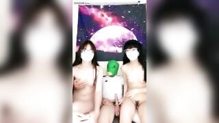 live some cùng hai cô bạn thân rất phê chim