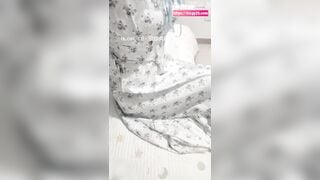 Chịch con gái 19 tuổi còn mắc cỡ