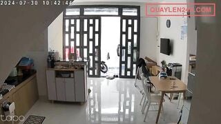 Hack Cam cô em gái ở chuồng dáng cực ngon