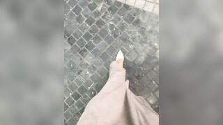 Em Gái Live Show Hàng - Thủ Dâm Nơi Công Cộng Phần 2