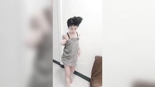 Những em gáu thích show