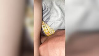 Lén móc lồn rồi đụ em gái khi đang ngủ bị phât hiện