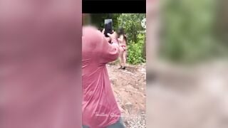 myhanh2000 nhờ bác bán vé số quay video public thủ dâm đái ra sông