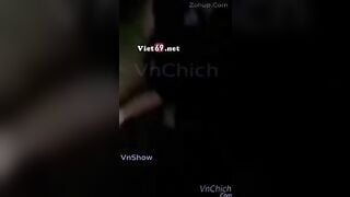 Thg ny súc vật, Bắt e học sinh, nằm giữa đường vạch lồn đái ra đường