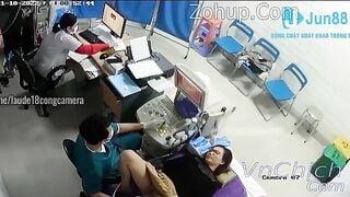 Hack camera, MBBG việt đi khám bị bác sĩ móc lồn bóp vú