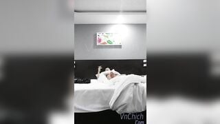 Em gái Việt dễ thương cùng bạn trai săm trổ cho Trung của quay phim chịch P2