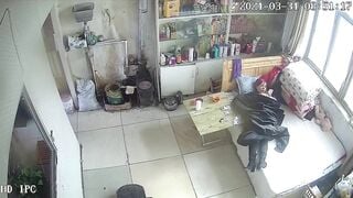 (Hack Cam) Người Dì Ở Nhà Vắng Dượng Nên Đã Thủ Dâm