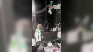 Cô bé sugar baby quàng khăn với cặp vú siêu phẩm bú hoài không chán Hà Quỳnh Trang -